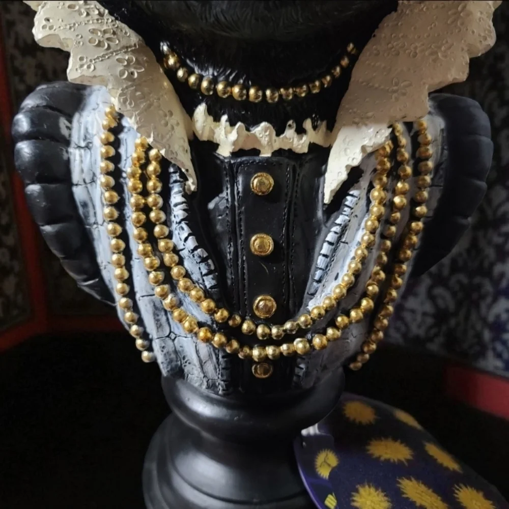 Vintage Style Halloween Ornate Lighted Gothic Black Cat Salem Witch Bust figure - Picture 4 of 8